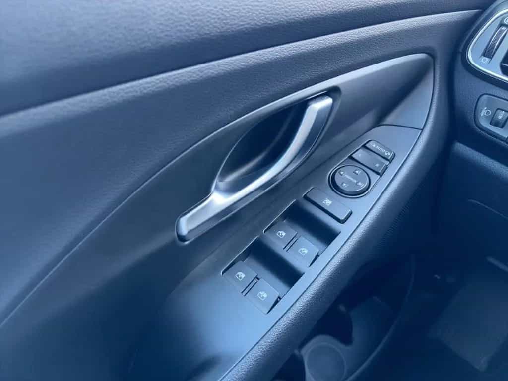 Hyundai i30 Kombi YES! 1.4 T-GDi *CAM*CARPLAY*SITZHZG* 05/2019-photo-12