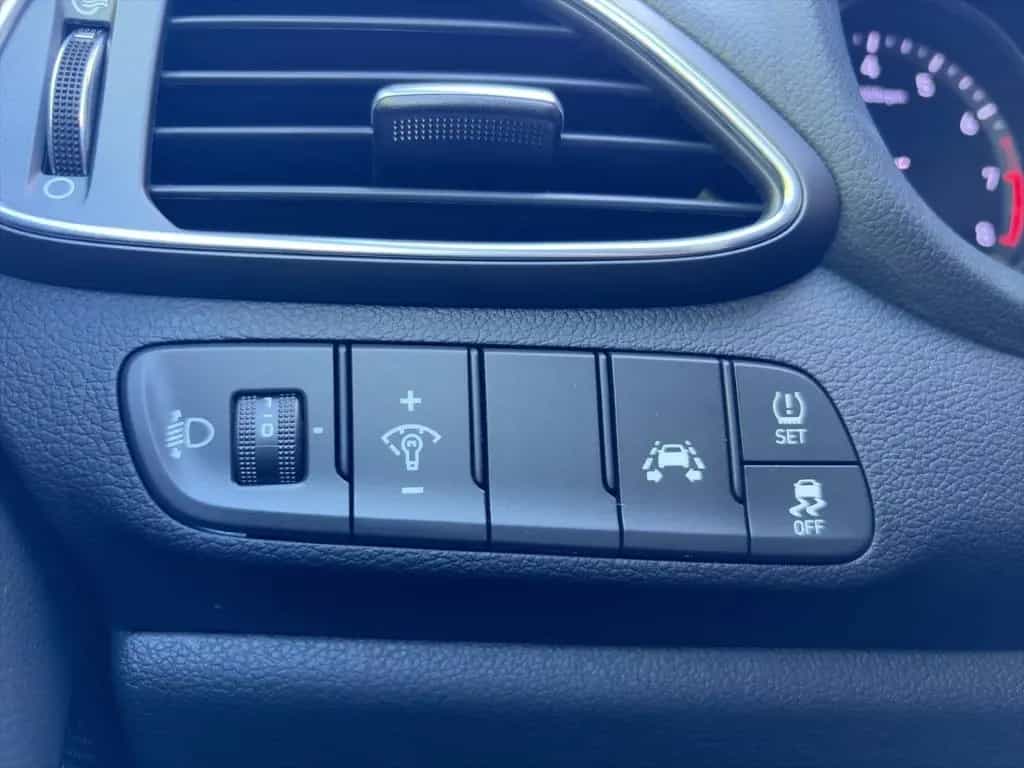 Hyundai i30 Kombi YES! 1.4 T-GDi *CAM*CARPLAY*SITZHZG* 05/2019-photo-13