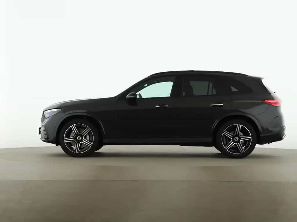 Mercedes-Benz GLC 300 4M AMG Pano AHK Burmester Distronic 360 03/2023-photo-2