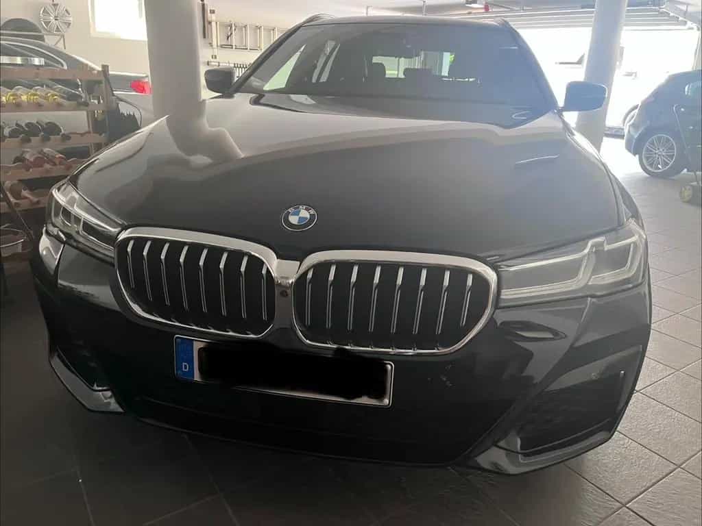 BMW 530 d xDrive Touring A - 10/2020-photo-3