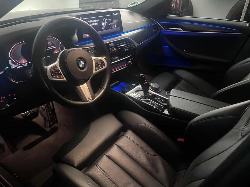BMW 530 d xDrive Touring A - 10/2020-photo-4
