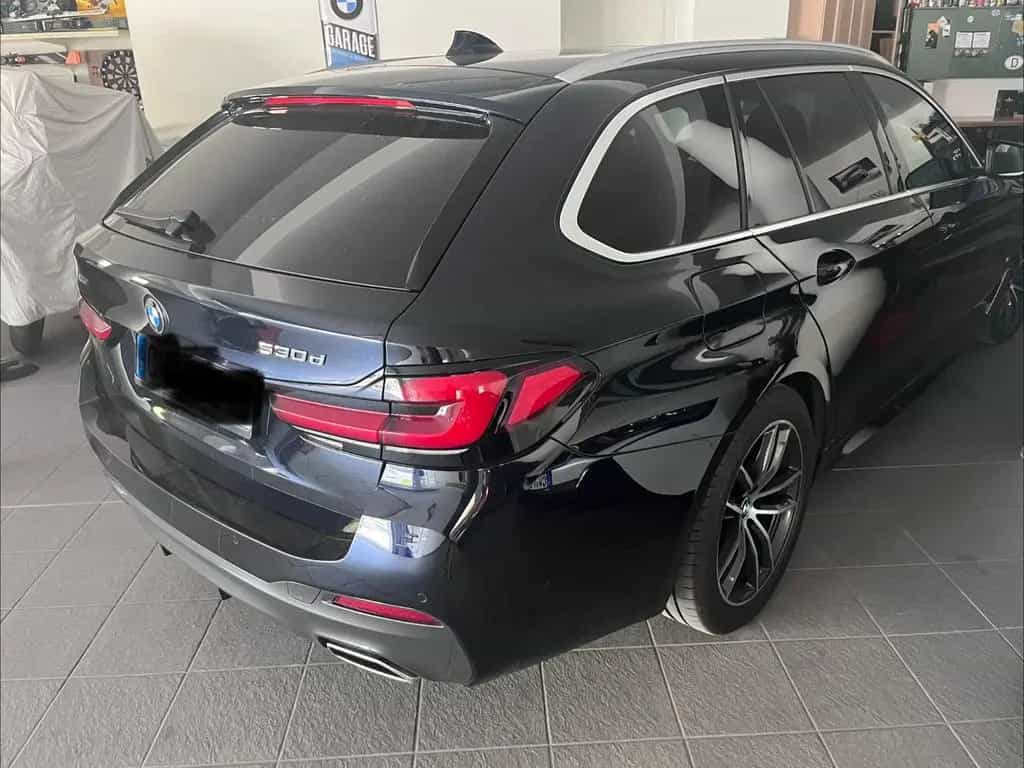 BMW 530 d xDrive Touring A - 10/2020-photo-9