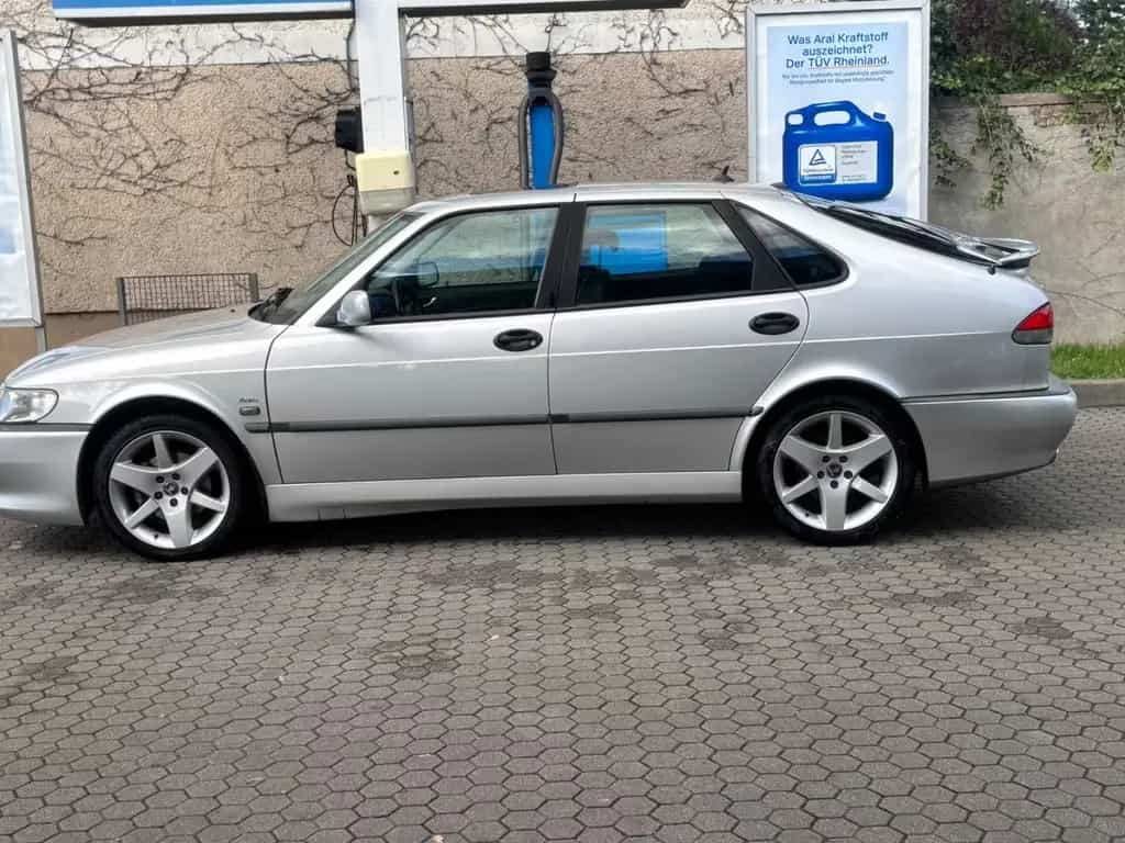 Saab 9-3 93 Aero Automatik 5-Türer, Top Zustand, wenig km 09/2000-photo-1