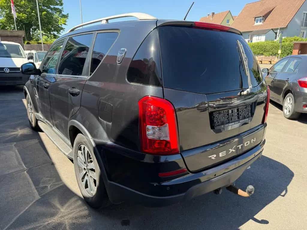 Ssangyong REXTON W 4WD 2.0D|Klima|SHZ|AHK|Temp.|7xSitze 04/2014-photo-2