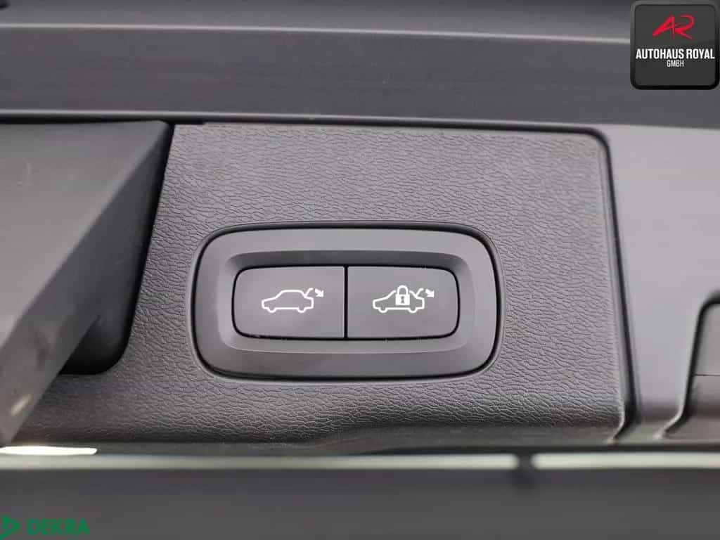 Volvo XC60 XC 60 2.0 R DESIGN PANO,KEYLESSGO,ACC,KAMERA,SH 12/2018-photo-18