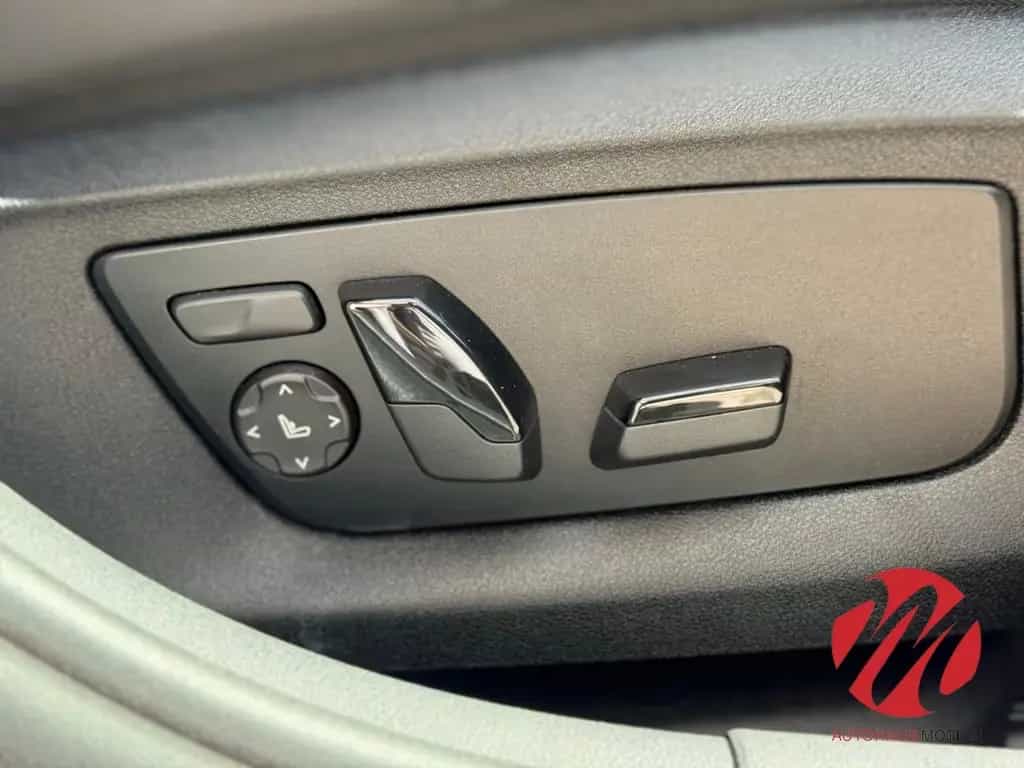 BMW 520 d M Sport Touring Laser Navi Kamera HUD Park 11/2021-photo-17
