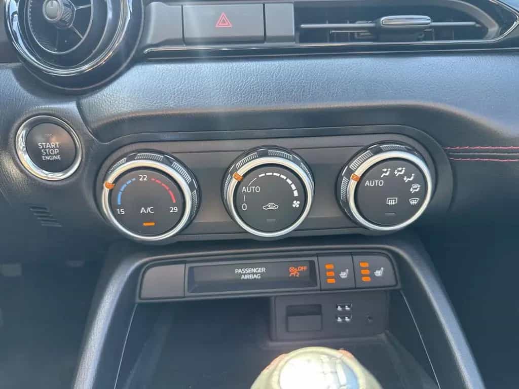 Mazda MX-5 SKYACTIV-G 160 6GS AL-EXCLUSIVE NAV 01/2016-photo-14