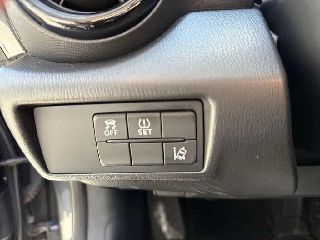 Mazda MX-5 SKYACTIV-G 160 6GS AL-EXCLUSIVE NAV 01/2016-photo-16