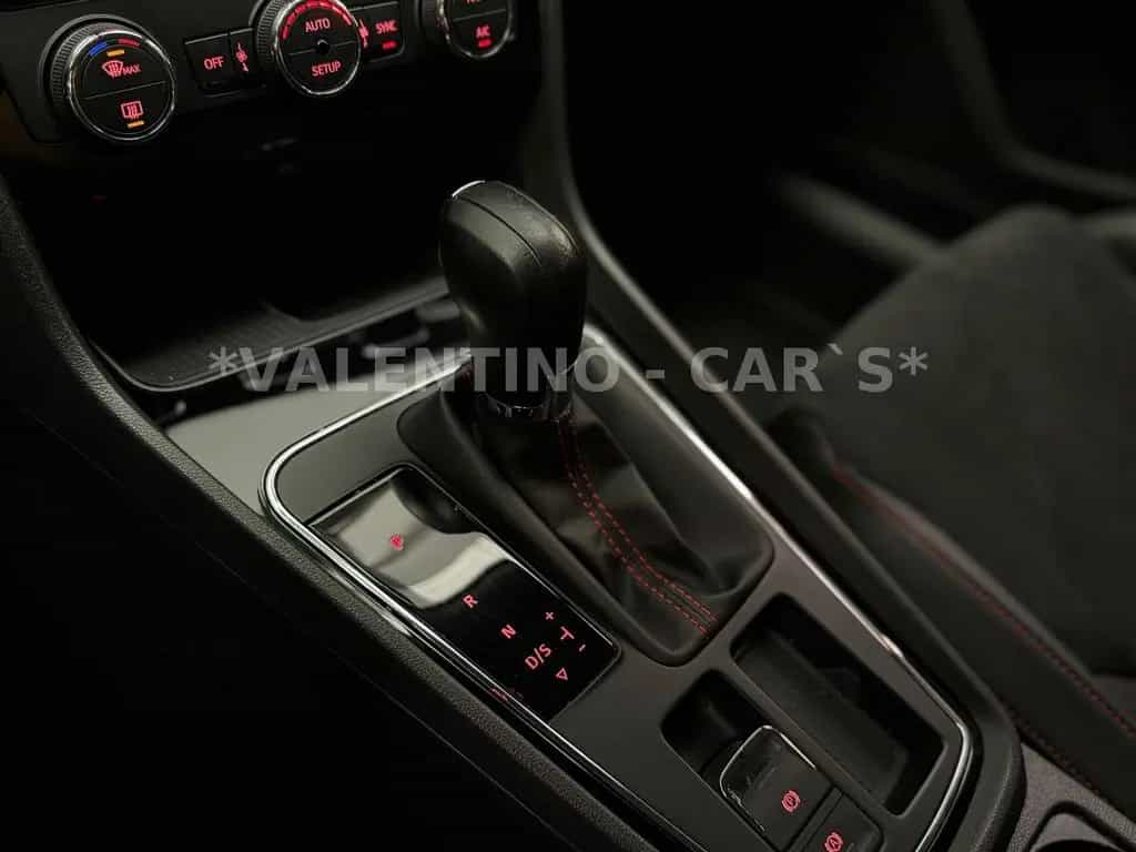Seat Leon FR DSG/Pano/LED/Virtual/Navi/Kamera/Beats 06/2019-photo-24