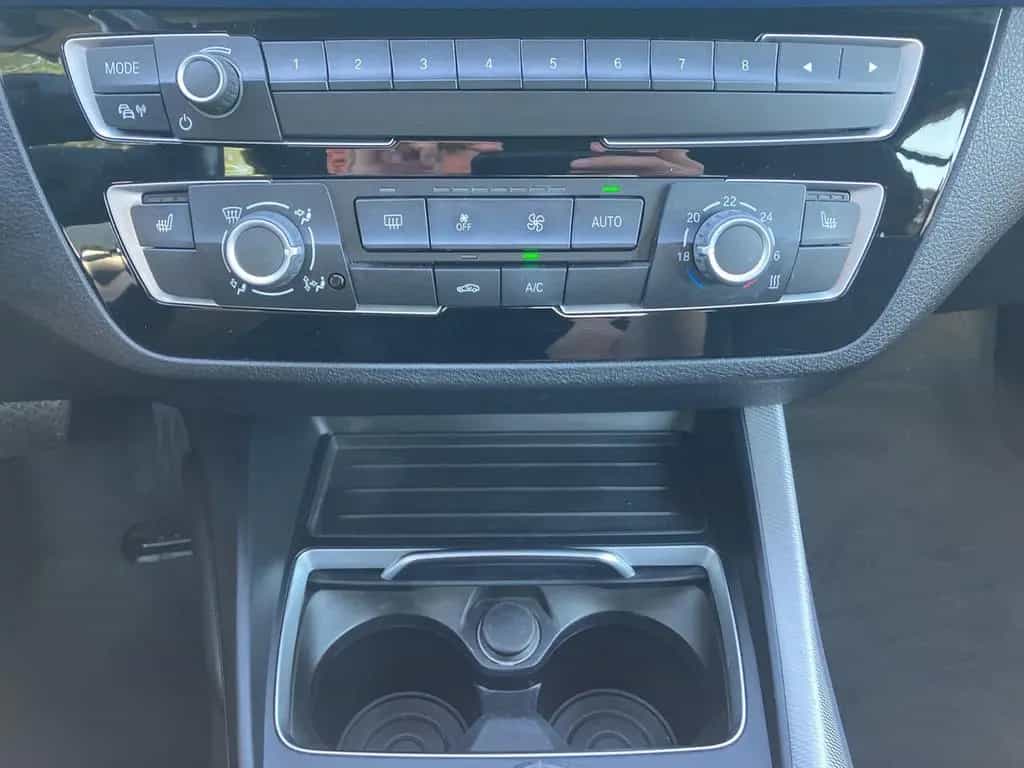 BMW 218 i Cabrio M Sport NAVI+LED+SHZ+KLIMA+TEMPO 08/2018-photo-17
