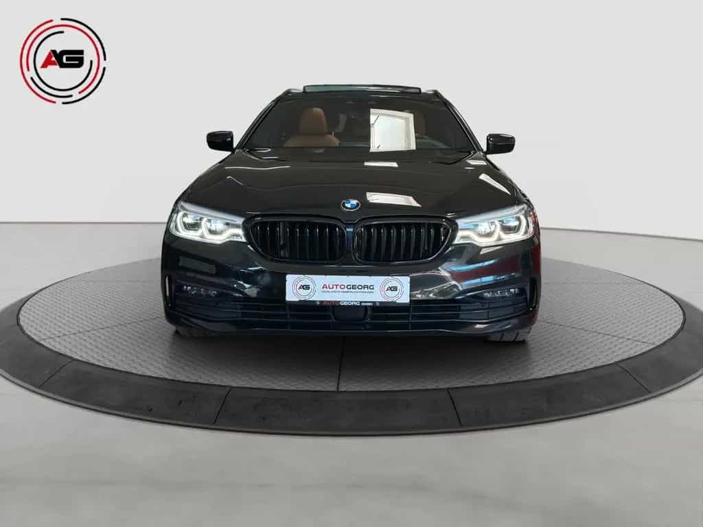 BMW 520 dT Sport Line ACC AD.LED MEMORY PANORAMA HUD 03/2019-photo-1