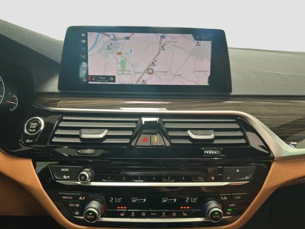 BMW 520 dT Sport Line ACC AD.LED MEMORY PANORAMA HUD 03/2019-photo-21