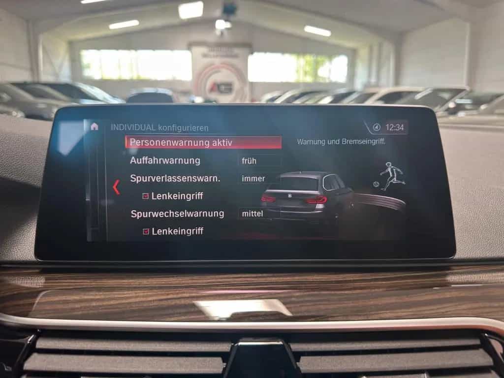 BMW 520 dT Sport Line ACC AD.LED MEMORY PANORAMA HUD 03/2019-photo-23