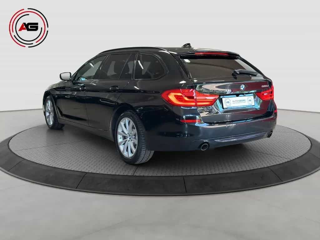 BMW 520 dT Sport Line ACC AD.LED MEMORY PANORAMA HUD 03/2019-photo-6