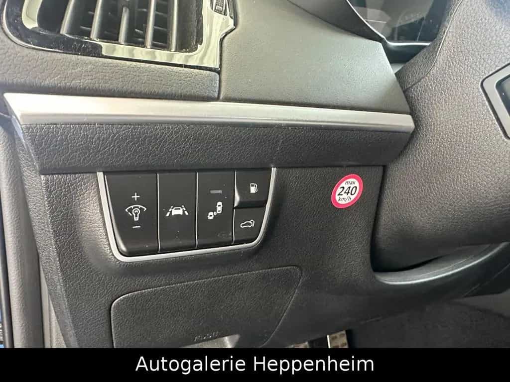 Kia Stinger GT-Line 07/2018-photo-20