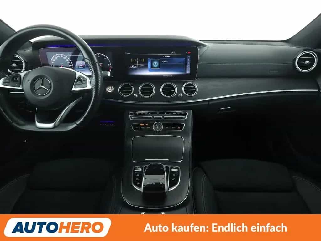 Mercedes-Benz E 220 d AMG Line Aut.*LED*NAVI*ACC*CAM*PDC*SHZ* 03/2018-photo-11