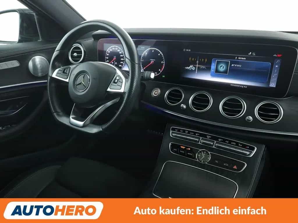 Mercedes-Benz E 220 d AMG Line Aut.*LED*NAVI*ACC*CAM*PDC*SHZ* 03/2018-photo-12