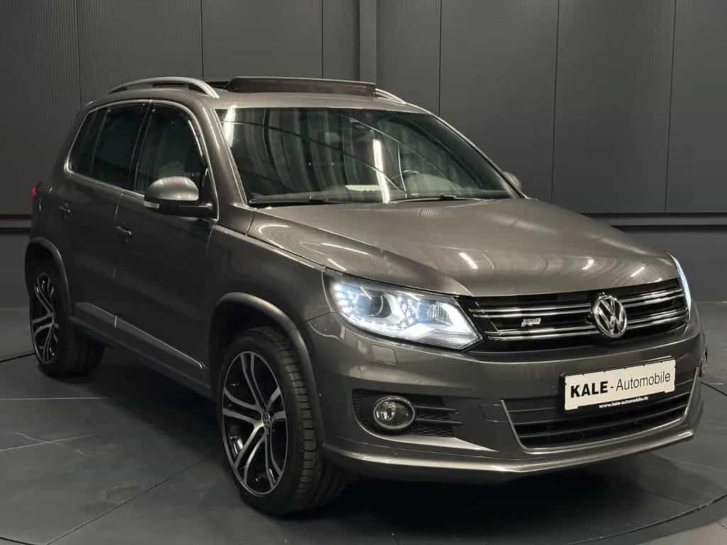 Volkswagen Tiguan Sport & Style *R-Line*19Zoll*PANORAMA*KAM 03/2016-photo-6