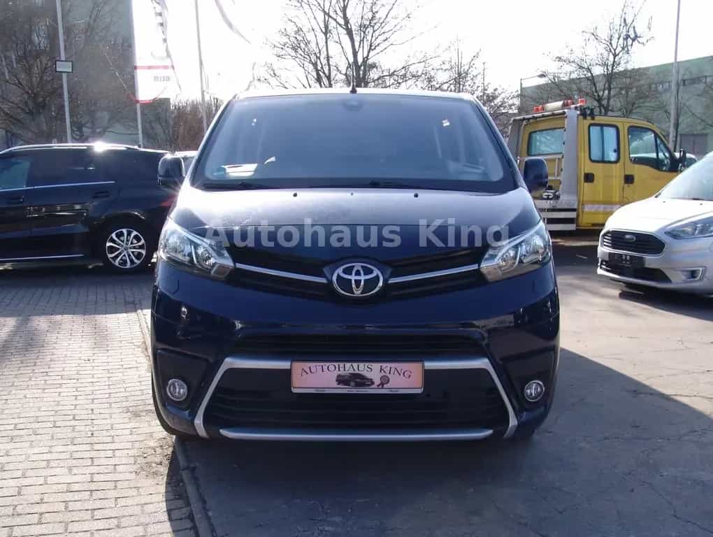 Toyota Proace (Verso) Proace Verso Family Comf-AUTOM/8Si/NAVI/2Sch.Tü 11/2018-photo-1