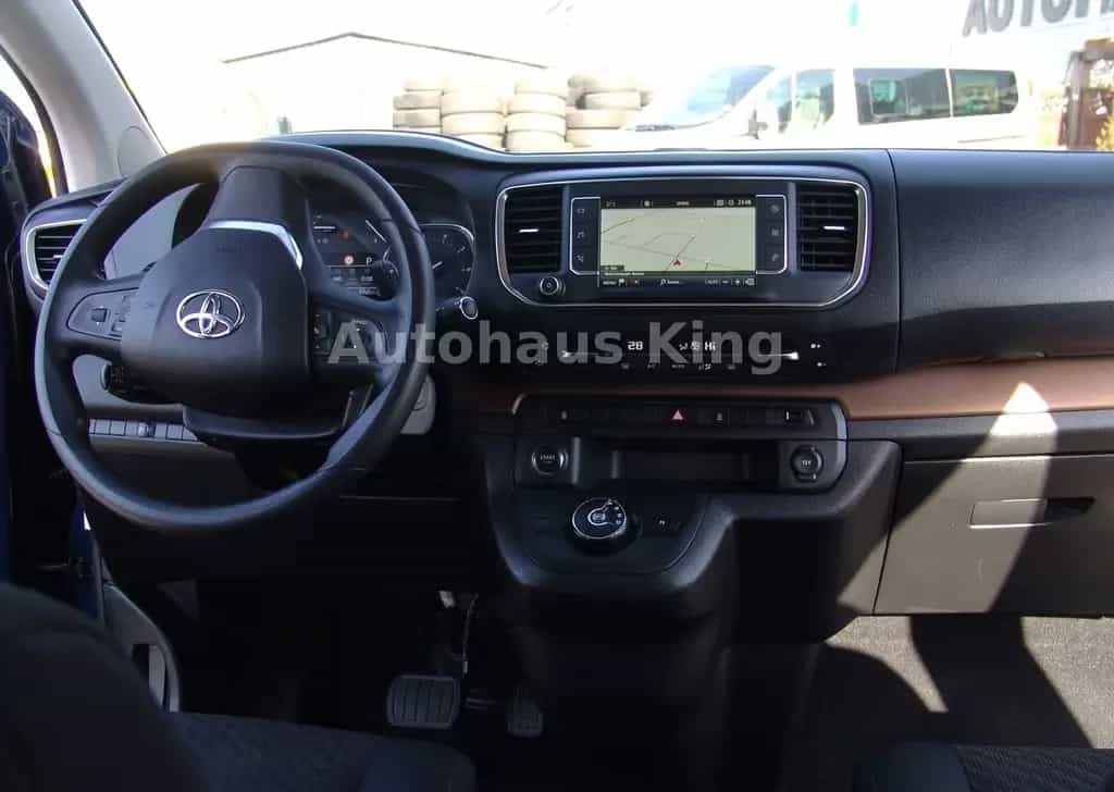 Toyota Proace (Verso) Proace Verso Family Comf-AUTOM/8Si/NAVI/2Sch.Tü 11/2018-photo-4