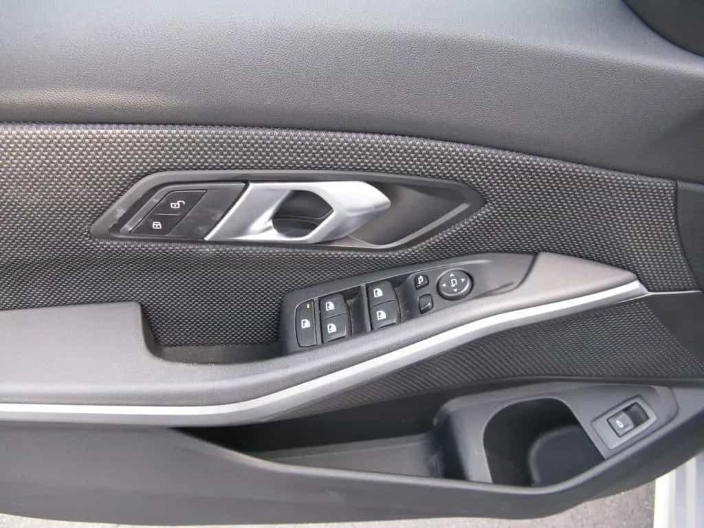 BMW 320 Touring G 21 NAVI LED KLIMA PDC EL.KLAP 1HD 09/2020-photo-13