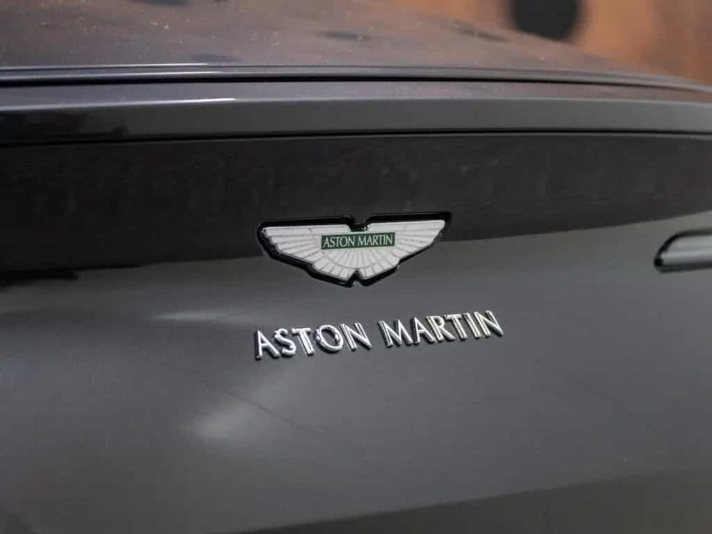 Aston Martin DB11 4.0 V8*9.564 km *INSPEKTION NEU*B&O*360* 01/2020-photo-11