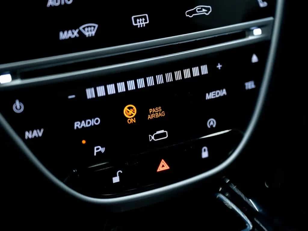 Aston Martin DB11 4.0 V8*9.564 km *INSPEKTION NEU*B&O*360* 01/2020-photo-26