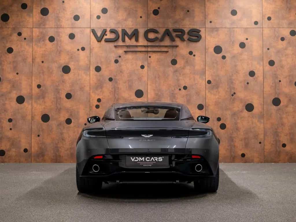 Aston Martin DB11 4.0 V8*9.564 km *INSPEKTION NEU*B&O*360* 01/2020-photo-3