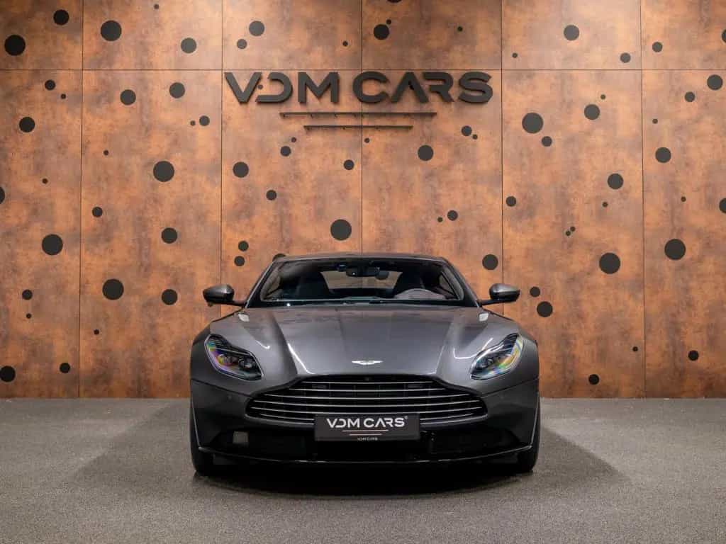 Aston Martin DB11 4.0 V8*9.564 km *INSPEKTION NEU*B&O*360* 01/2020-photo-7
