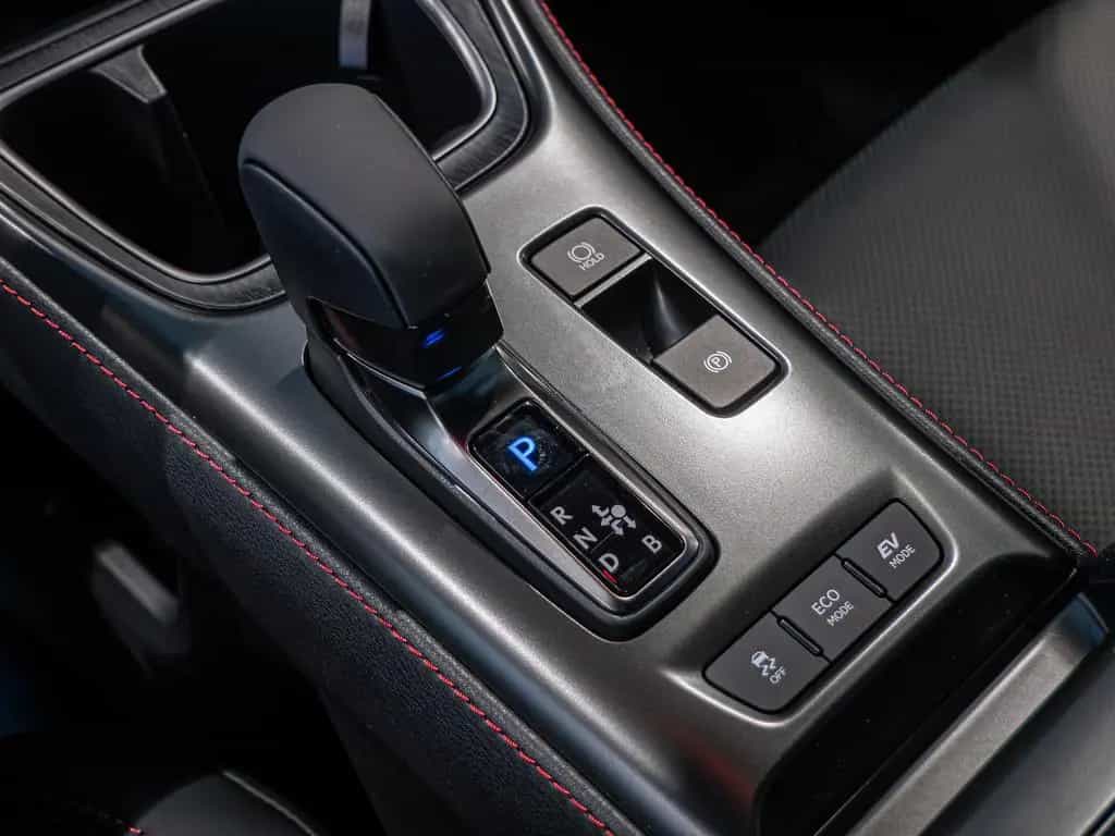 Lexus LBX Elegant Black Edition PDC SHZ NAVI LED 05/2026-photo-23