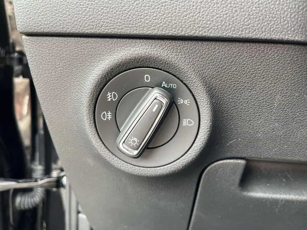 Skoda Karoq Style 1.5TSI / STANDHEIZ./SMARTLINK/8-fach 06/2019-photo-23