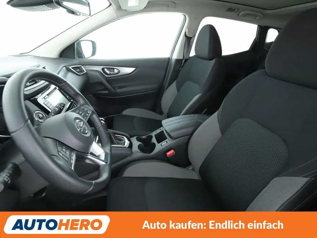 Nissan Qashqai 1.3 DIG-T Tekna+ Aut*NAVI*TEMPO*CAM*PDC* 10/2019-photo-9