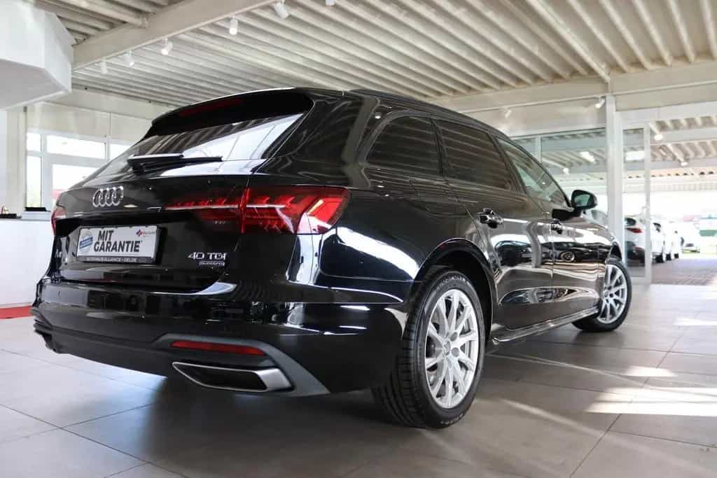 Audi A4 TDI quattro S-Tronic *SHZ * NAVI *Garantie 12/2019-photo-2