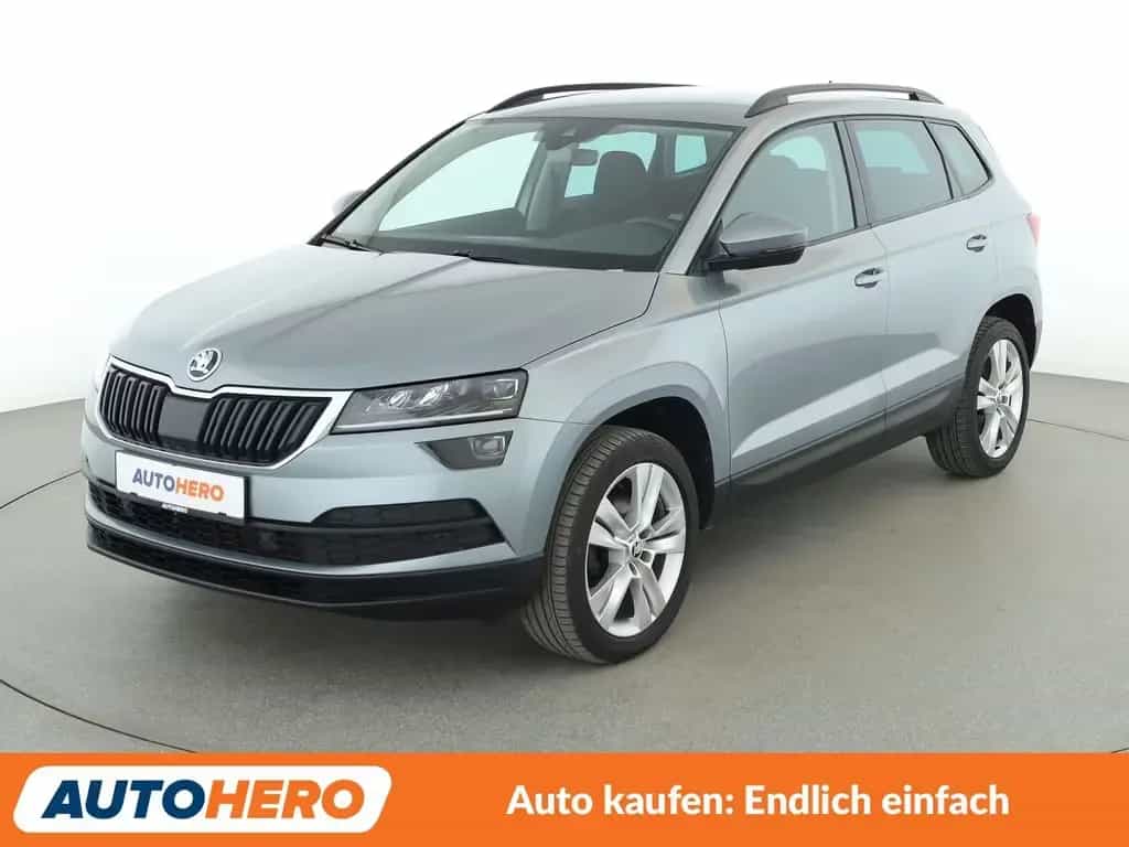 Skoda Karoq 1.5 TSI ACT Style *NAVI*LED*TEMPO*CAM*PDC* 03/2019-photo-0
