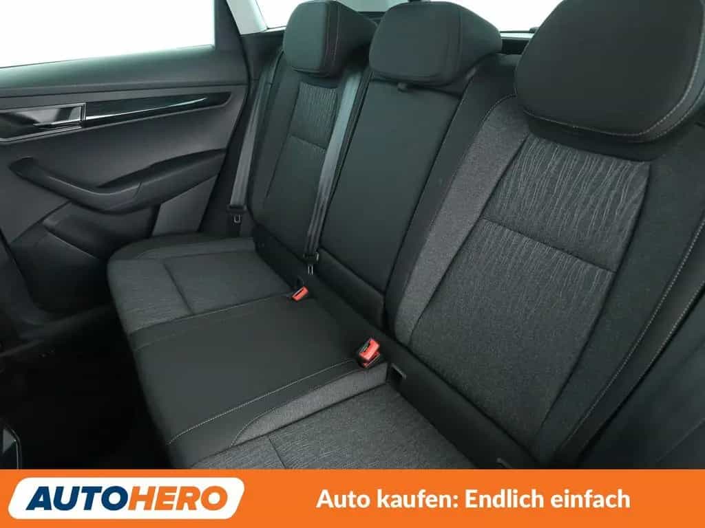 Skoda Karoq 1.5 TSI ACT Style *NAVI*LED*TEMPO*CAM*PDC* 03/2019-photo-13