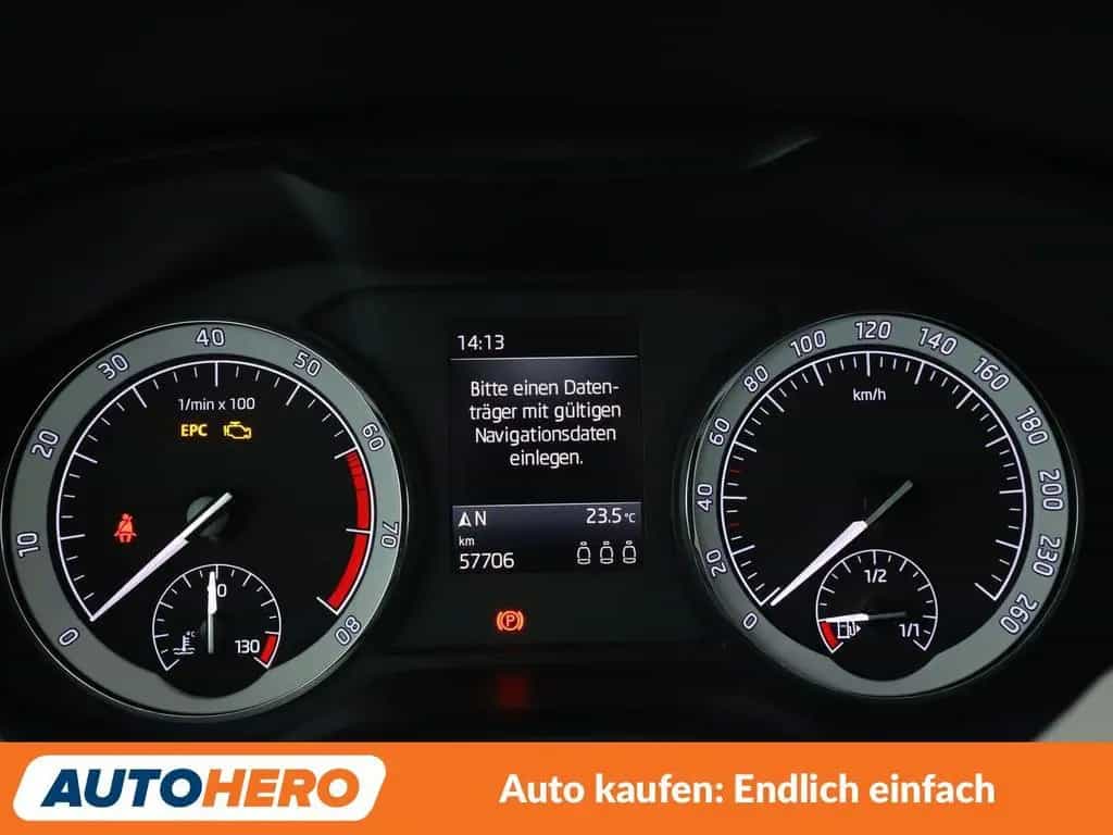 Skoda Karoq 1.5 TSI ACT Style *NAVI*LED*TEMPO*CAM*PDC* 03/2019-photo-17