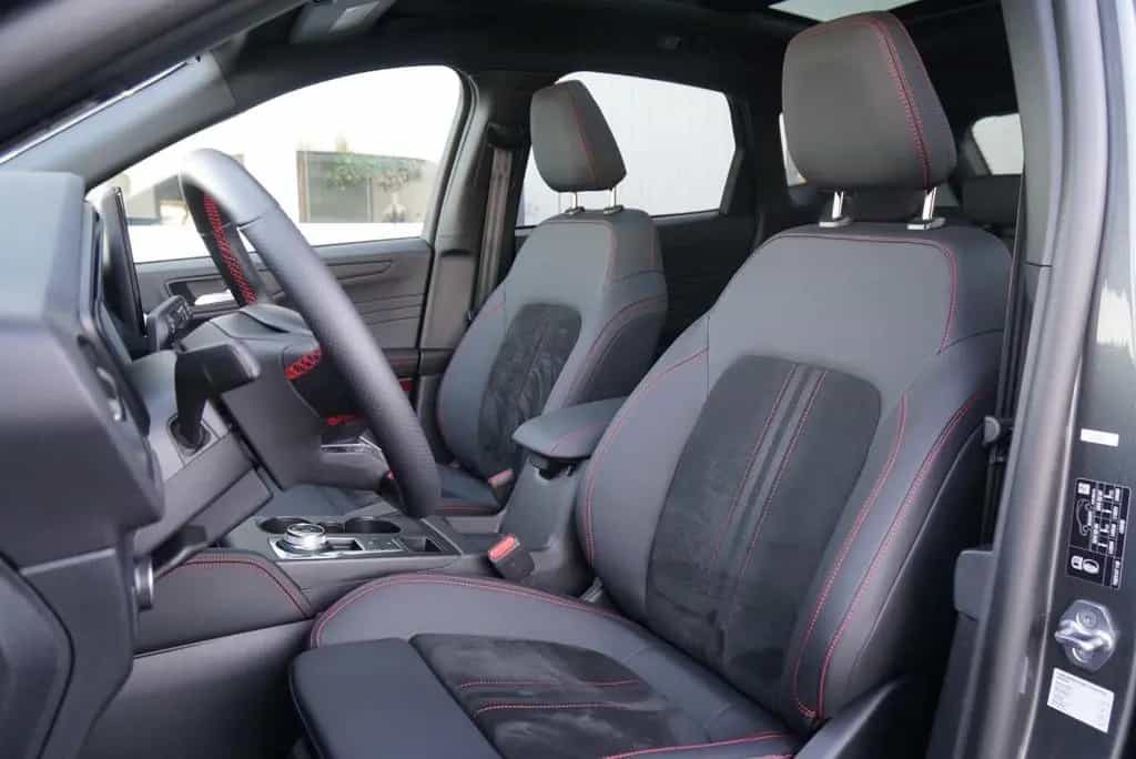 Ford Kuga ST-Line X Aut. *Matrix*ACC*Pano*360*20Zoll* 06/2025-photo-19