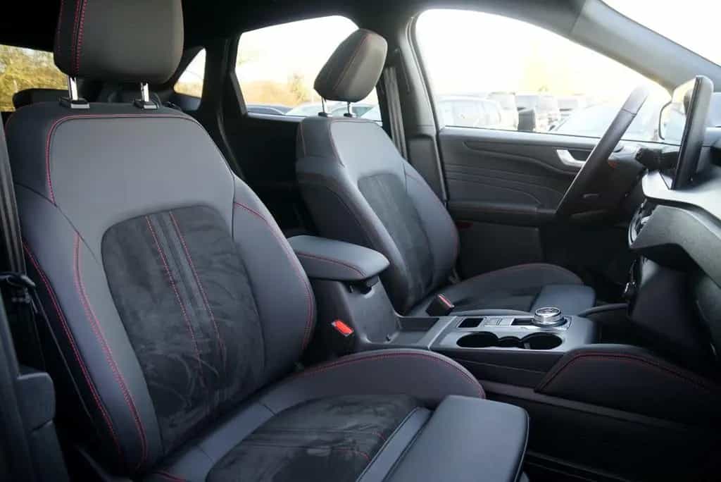 Ford Kuga ST-Line X Aut. *Matrix*ACC*Pano*360*20Zoll* 06/2025-photo-23