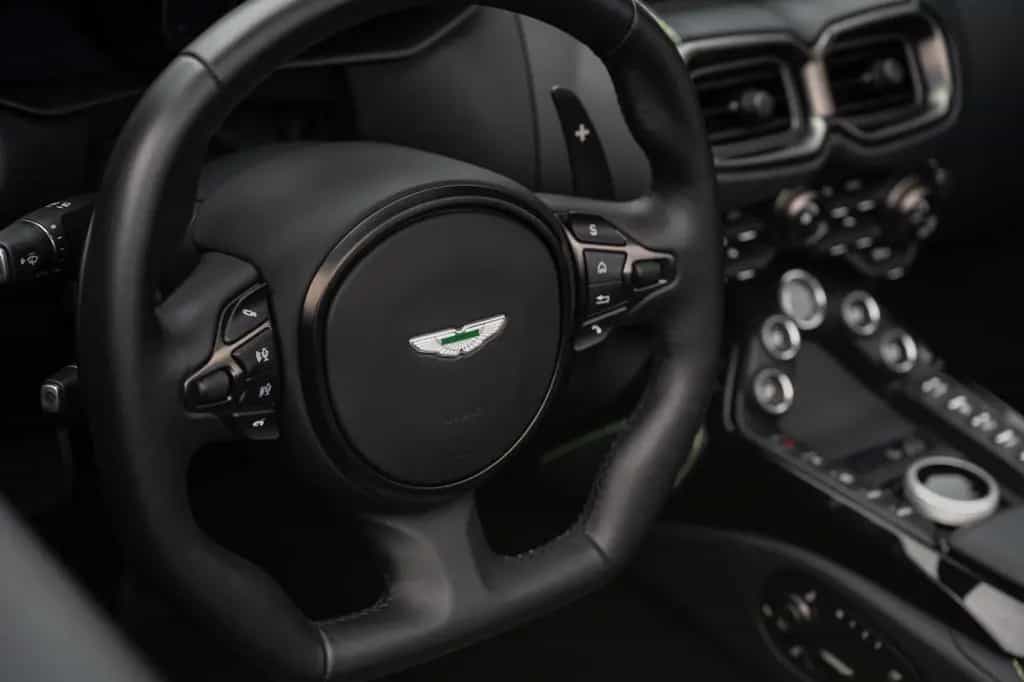 Aston Martin V8 Vantage V8 New Vantage Roadster 510PS 04/2022-photo-11