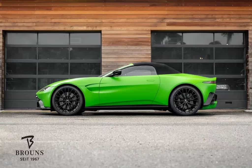 Aston Martin V8 Vantage V8 New Vantage Roadster 510PS 04/2022-photo-2