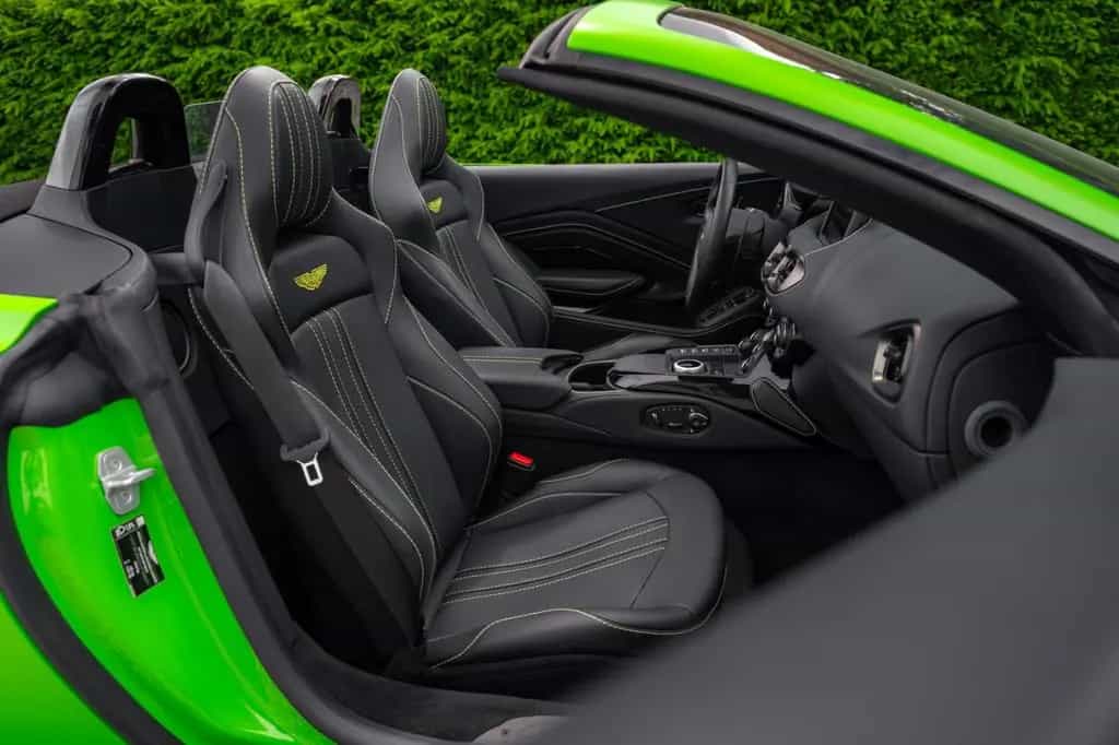 Aston Martin V8 Vantage V8 New Vantage Roadster 510PS 04/2022-photo-9