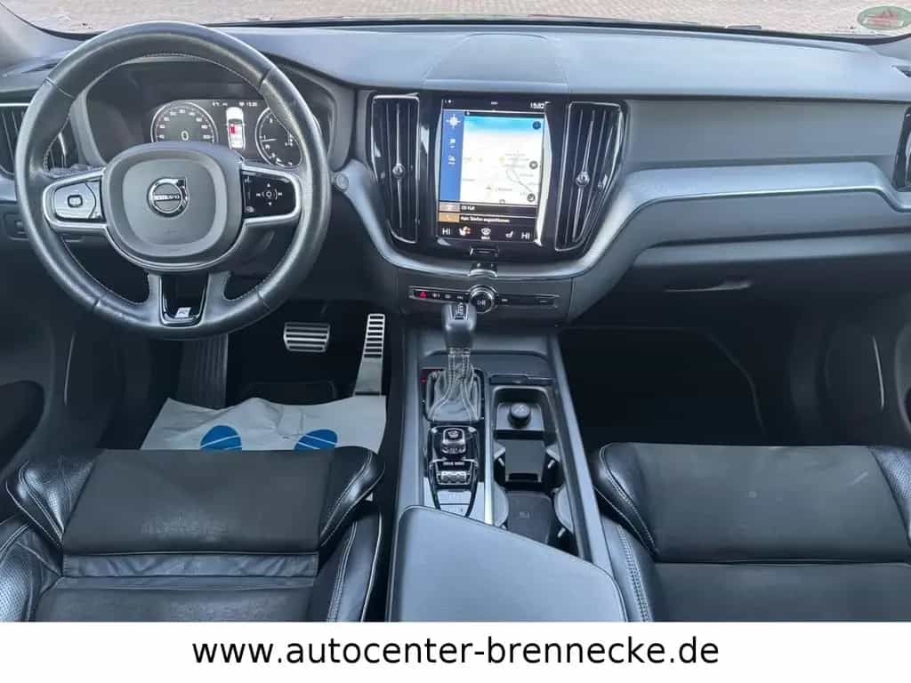 Volvo XC60 XC 60 R Design AWD*LED*8-fach bereift* 09/2017-photo-11