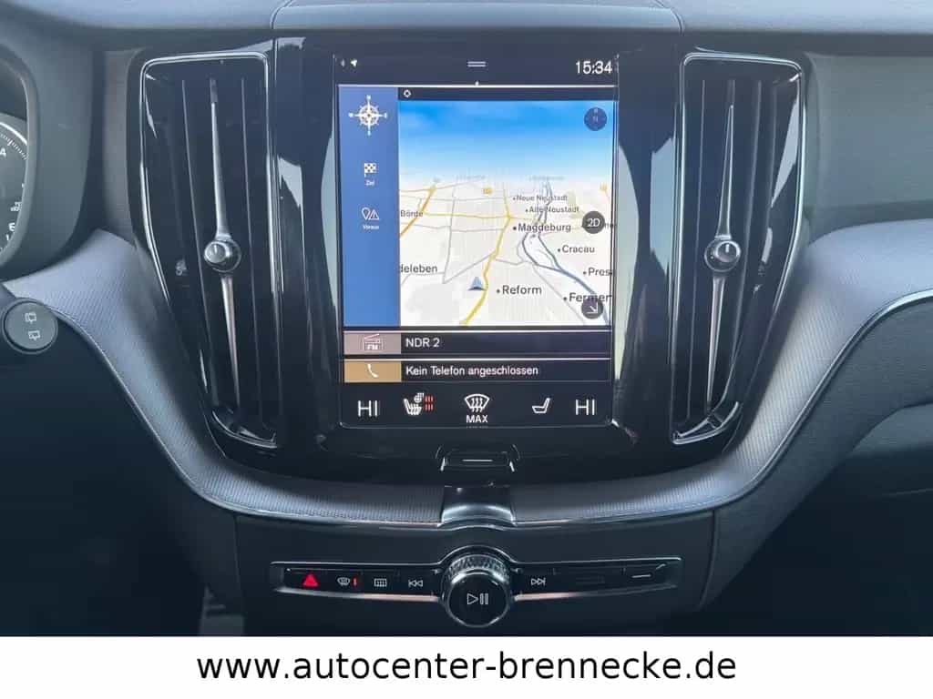Volvo XC60 XC 60 R Design AWD*LED*8-fach bereift* 09/2017-photo-16