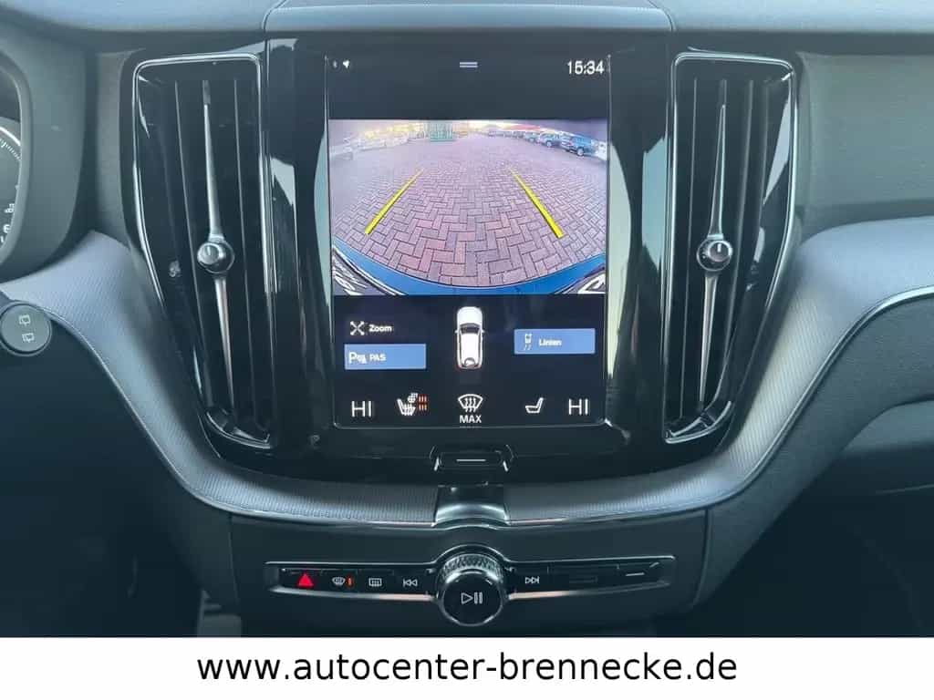 Volvo XC60 XC 60 R Design AWD*LED*8-fach bereift* 09/2017-photo-17