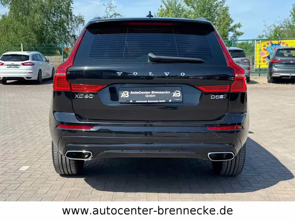 Volvo XC60 XC 60 R Design AWD*LED*8-fach bereift* 09/2017-photo-4