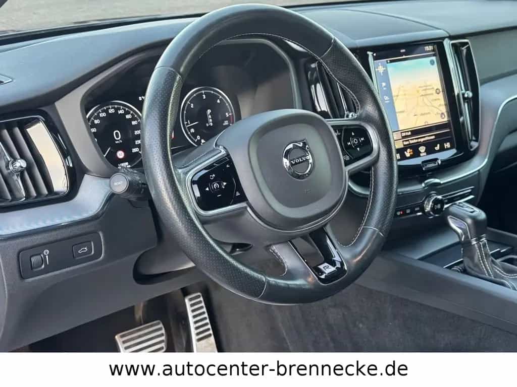 Volvo XC60 XC 60 R Design AWD*LED*8-fach bereift* 09/2017-photo-8