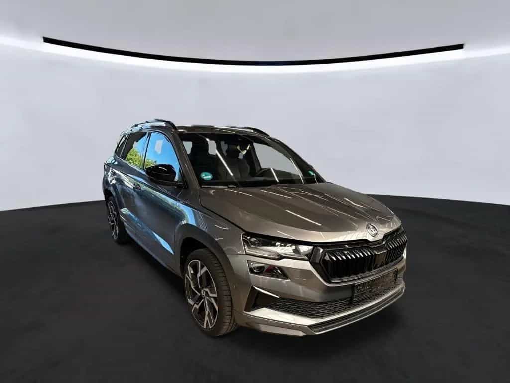 Skoda Karoq 1.5 TSI Sportline *19Zoll*PANORAMA*LEDER* 03/2023-photo-1