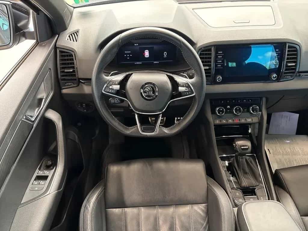 Skoda Karoq 1.5 TSI Sportline *19Zoll*PANORAMA*LEDER* 03/2023-photo-6