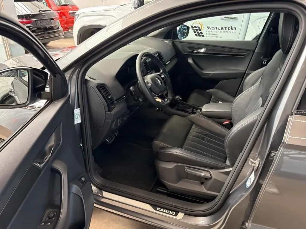 Skoda Karoq 1.5 TSI Sportline *19Zoll*PANORAMA*LEDER* 03/2023-photo-9