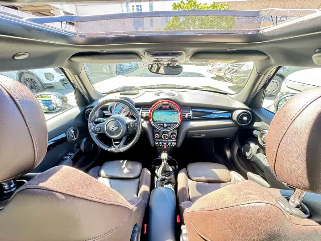 MINI Cooper S mit Leder & Navi & Panoramadach 10/2016-photo-13